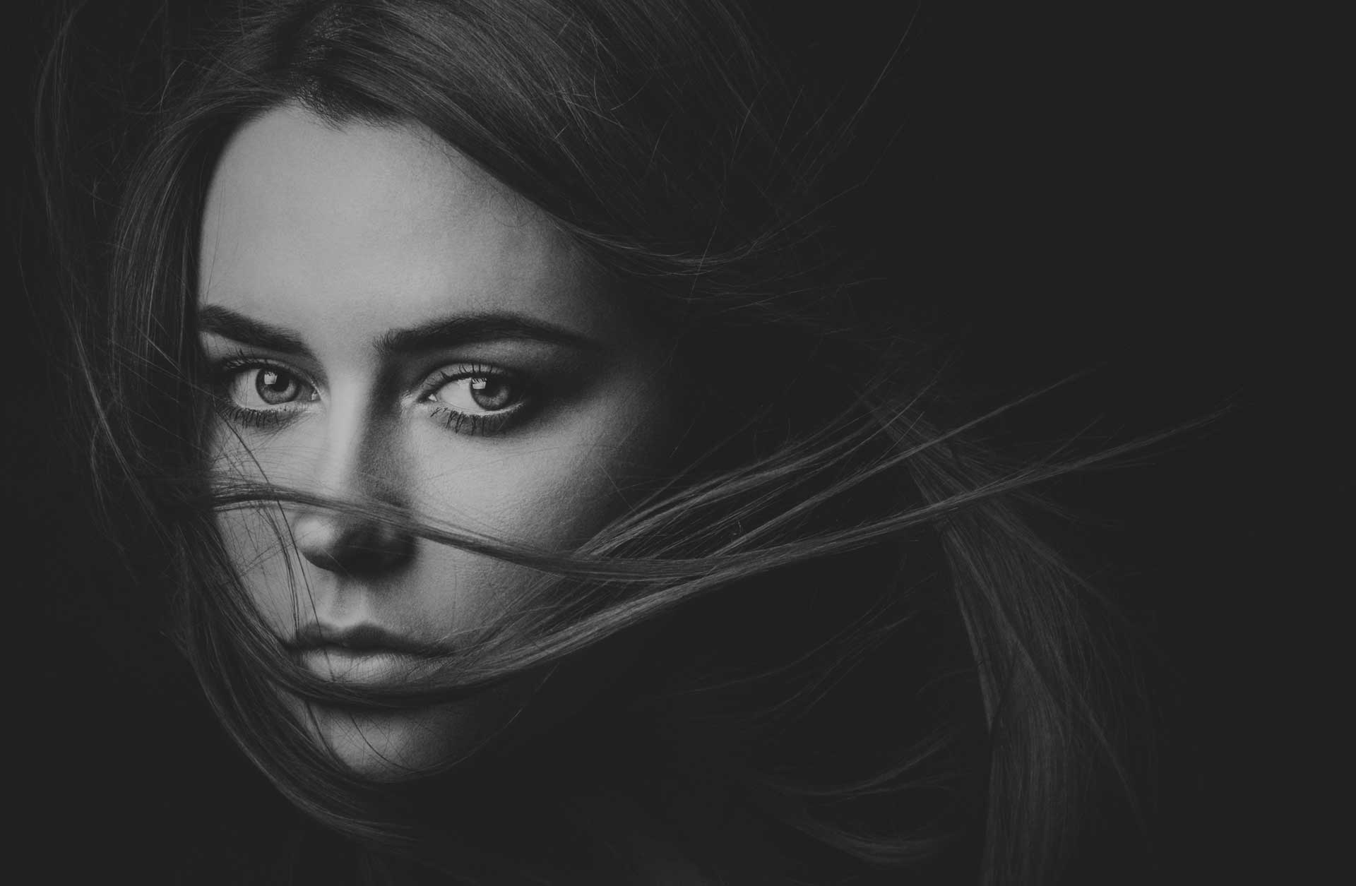 Dramatic black and white portrait by Peter Farrar Portraits